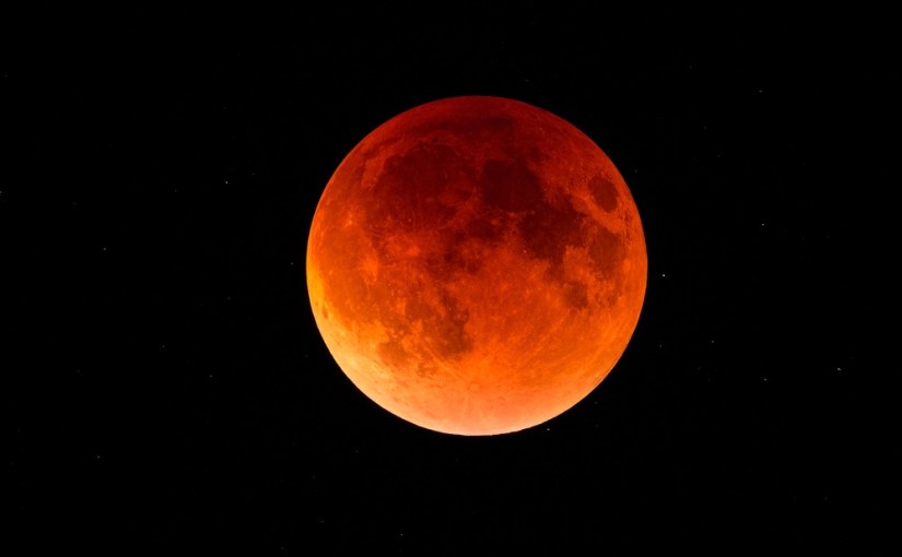 Blood-Moon: The Eclipse